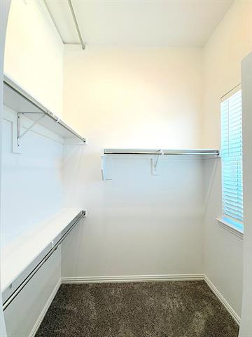 Building Photo - 925 Utica Dr