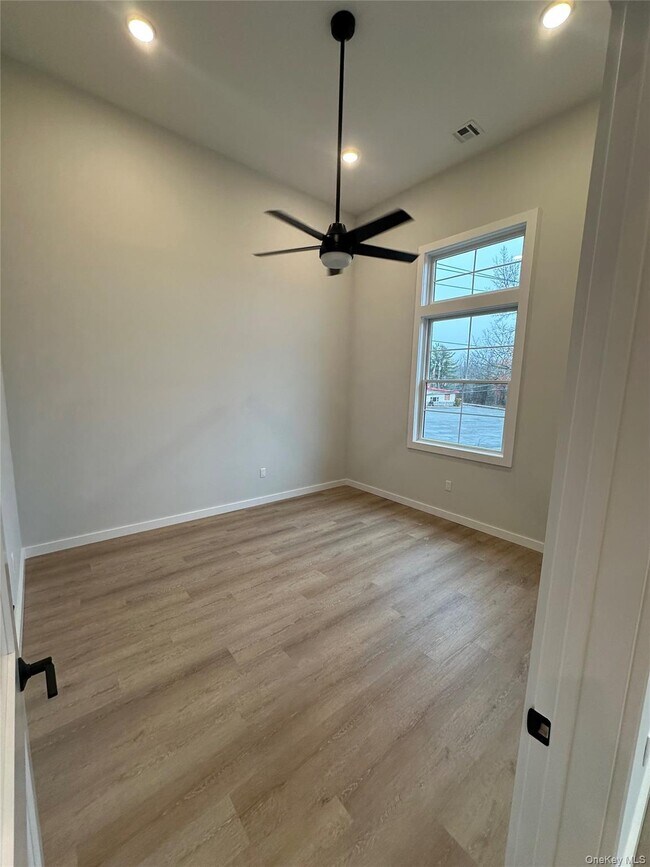 Building Photo - 13 Forester Ave