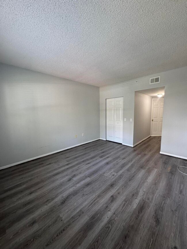 Building Photo - 1106 Tuscany Way