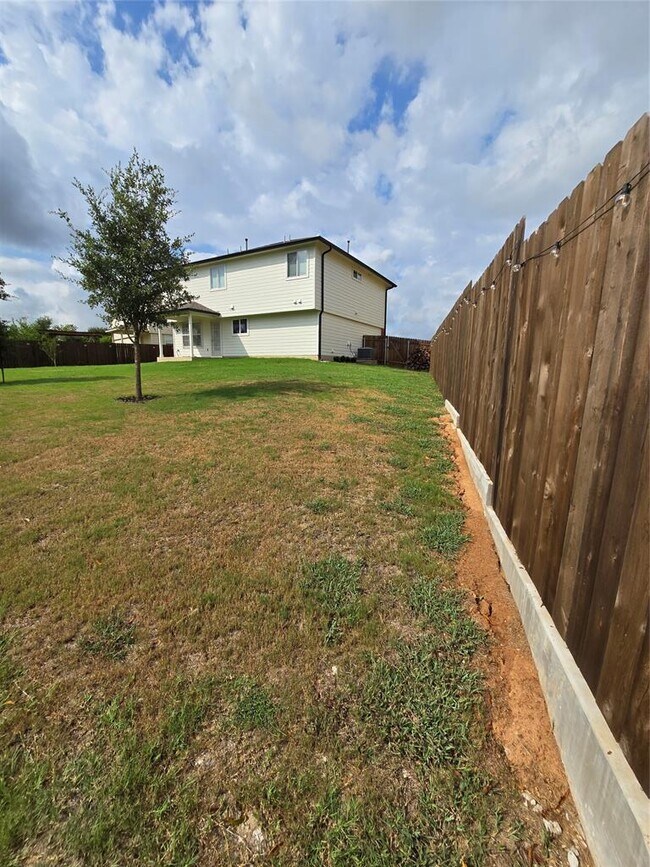 Building Photo - 11909 Big Sky Dr