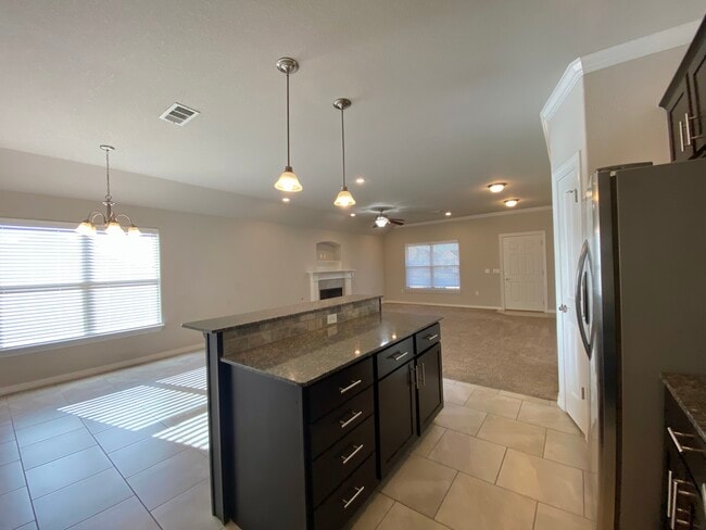 Building Photo - 4526 W Croft Dr