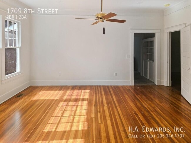 Building Photo - 1709 8th St