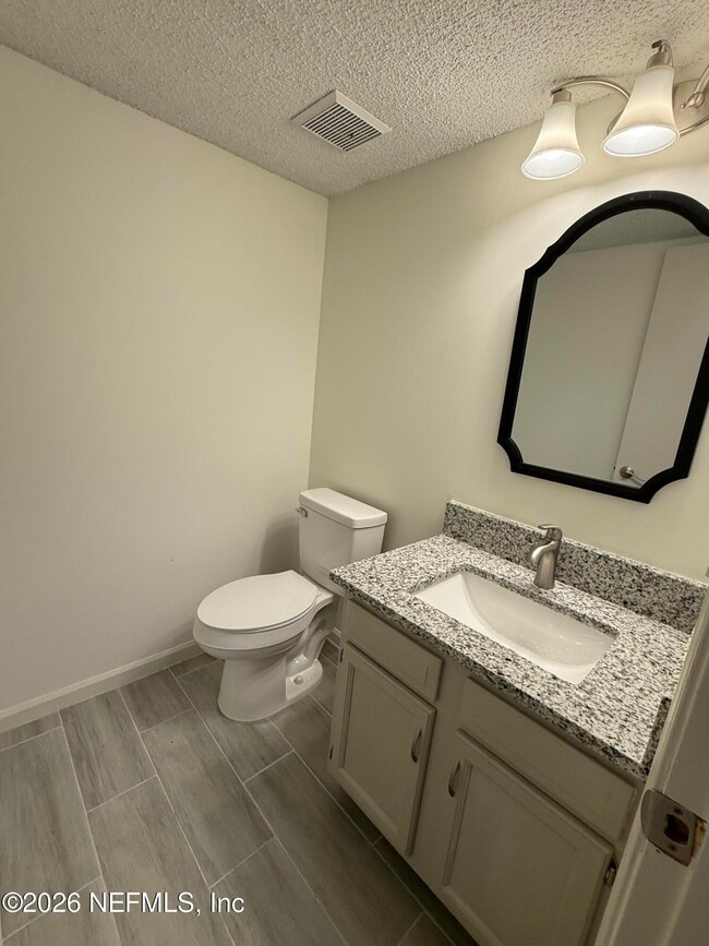 Building Photo - 2381 Hampton Falls Dr W