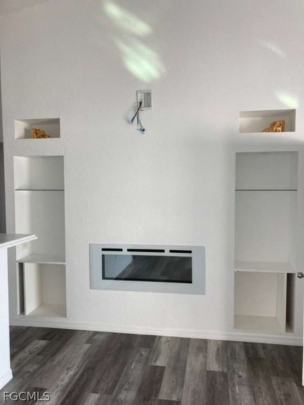 Building Photo - 546 SE 5th Ave