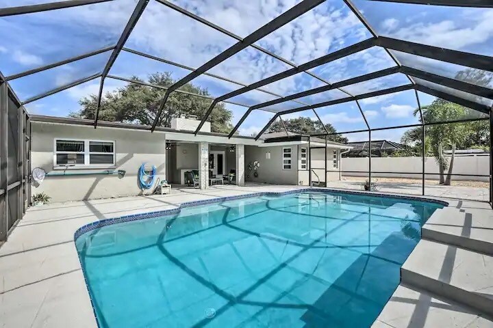 Building Photo - 2 Booth Blvd