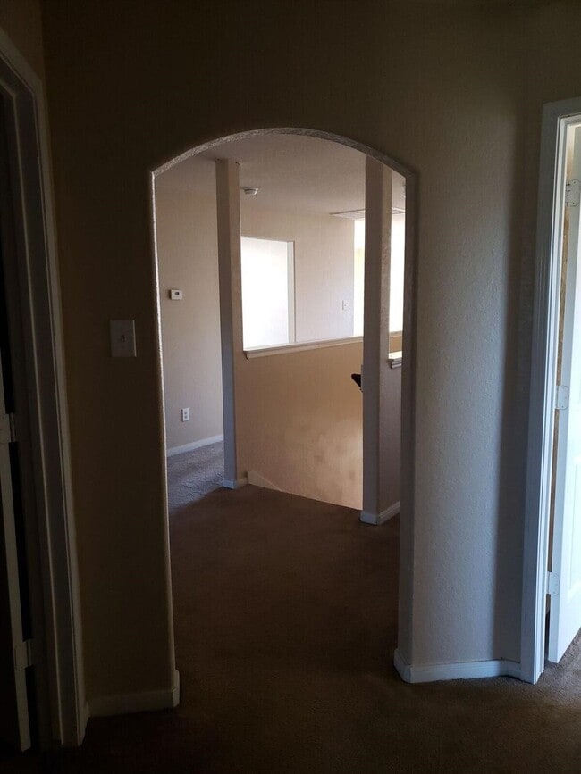 Building Photo - 15810 Sheldon Ridge Way