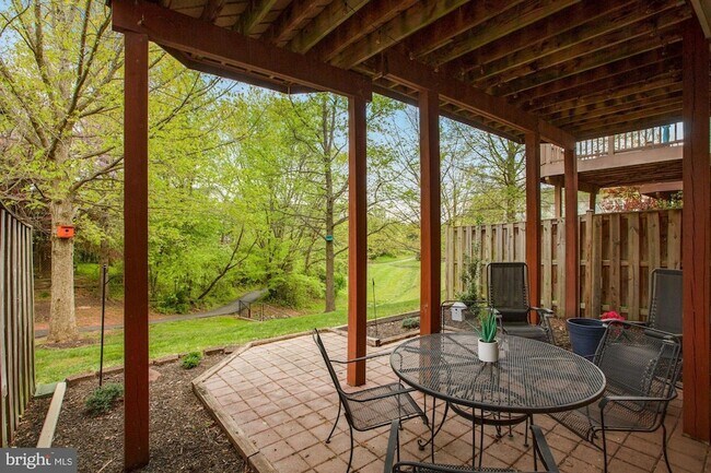 Building Photo - 47675 Loweland Terrace
