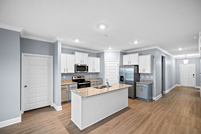 Building Photo - AVAILABLE IN NOVEMBER - Don't miss this op...