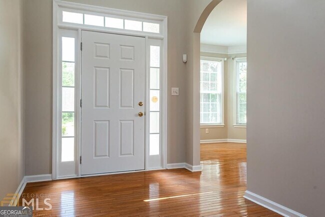 Building Photo - 225 Heritage Lake Dr