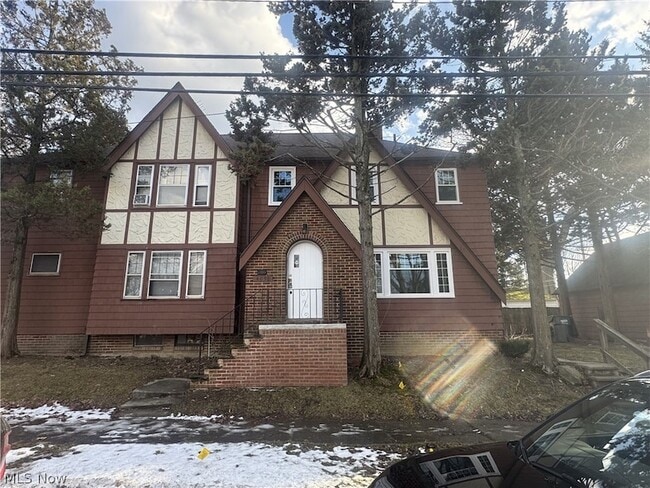 Building Photo - 4058 Ardmore Rd