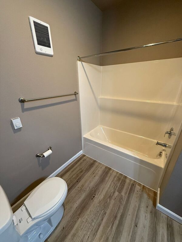 Building Photo - 4255 Hawthorne Ave NE