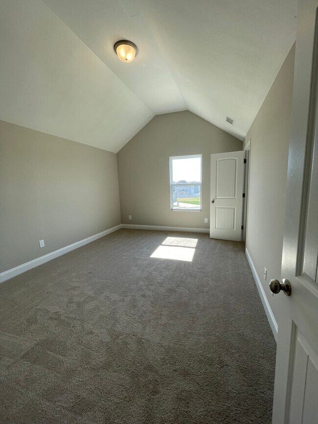 Building Photo - Brady Estates- New Construction  Immediate Move IN