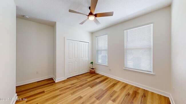 Building Photo - 257 Windermere Way