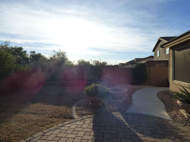 Building Photo - 4 bedroom home with SOLAR and all appliances!