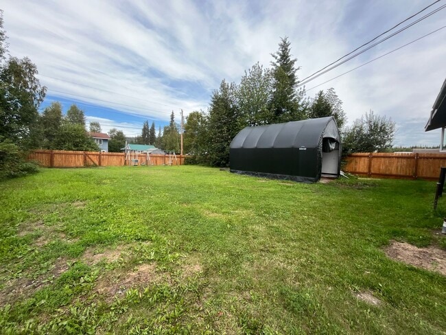 Building Photo - Renovated 4 bedroom home for rent