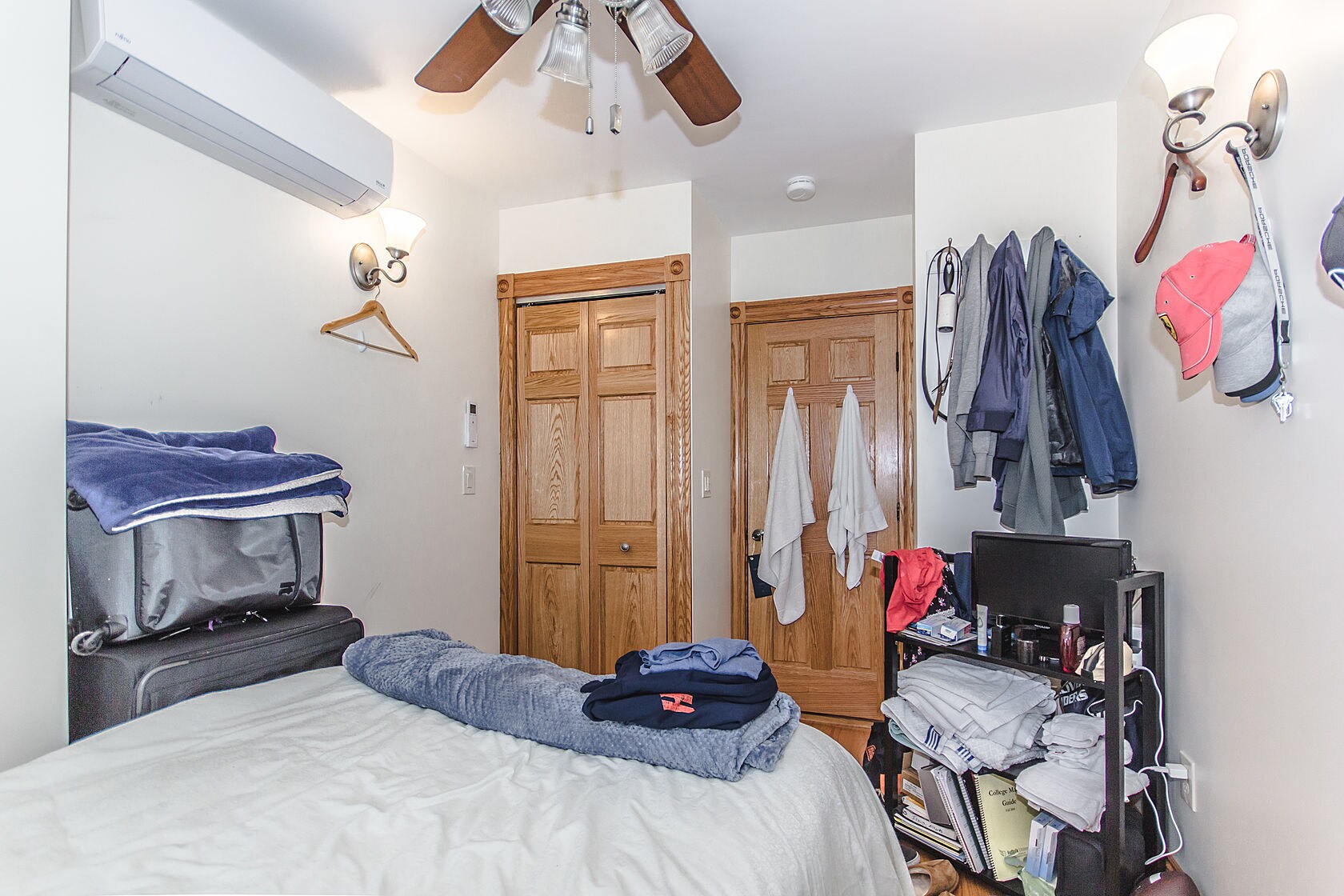 Building Photo - 14 S Russell St