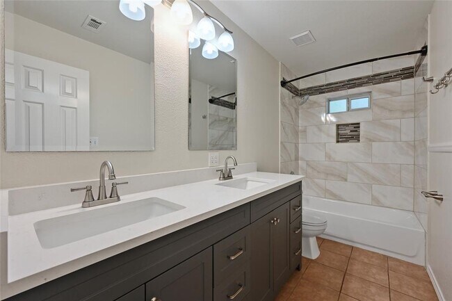 Building Photo - 2217 Riker Ridge Trail