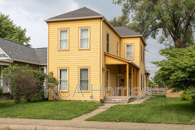 Building Photo - 1006 Lexington Ave