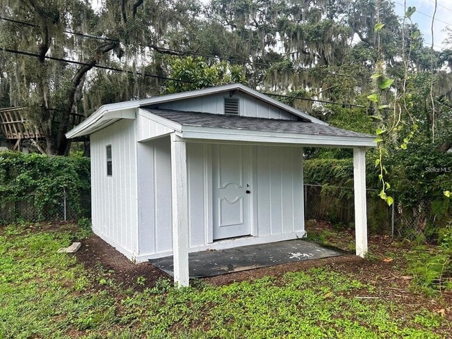 Building Photo - 508 Brooker Rd