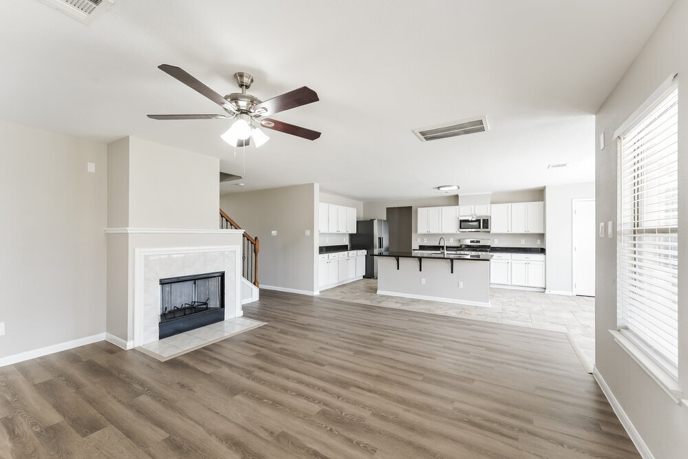 Building Photo - 18215 Quiet Ridge Ln