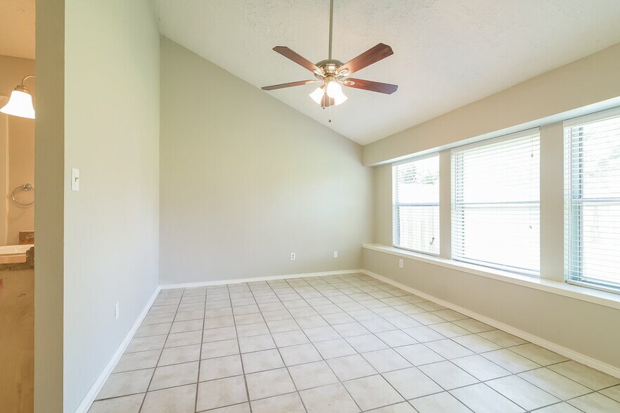 Building Photo - 22514 Dabney Manor Ln