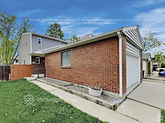 Building Photo - 9153 Meade St