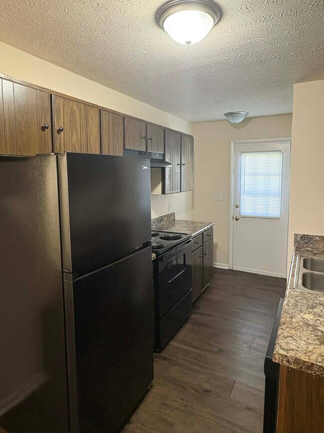 Building Photo - 1617 McIntosh St