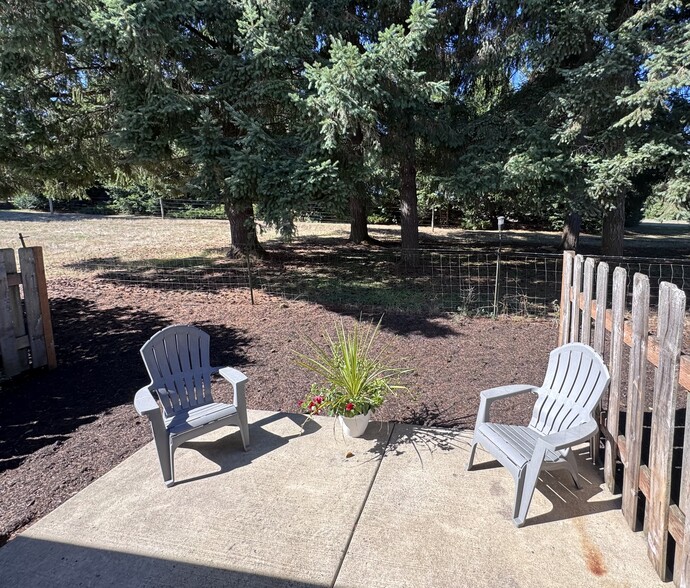 Building Photo - 16670 S Carus Rd