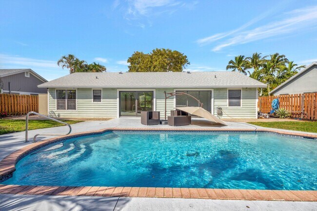 Building Photo - 9404 Longmeadow Cir