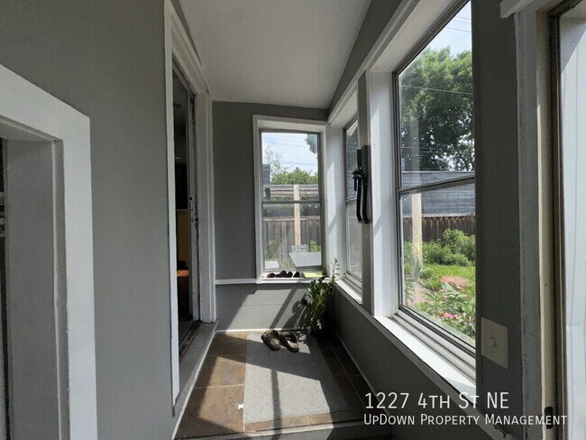 Building Photo - 1227 4th St NE