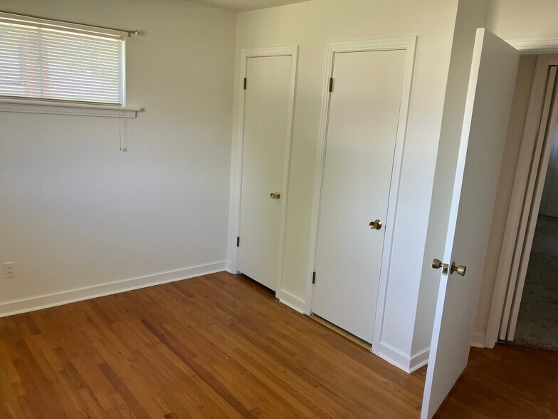 Building Photo - 3316 Mountain View Dr