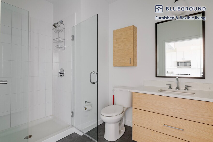 Building Photo - 245 Walnut St