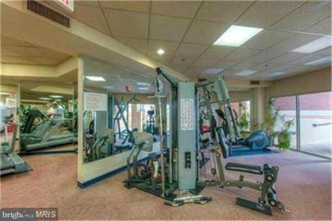 Building Photo - 2181 Jamieson Ave