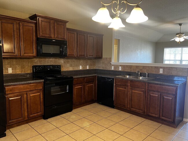 Building Photo - 210 Regency Dr