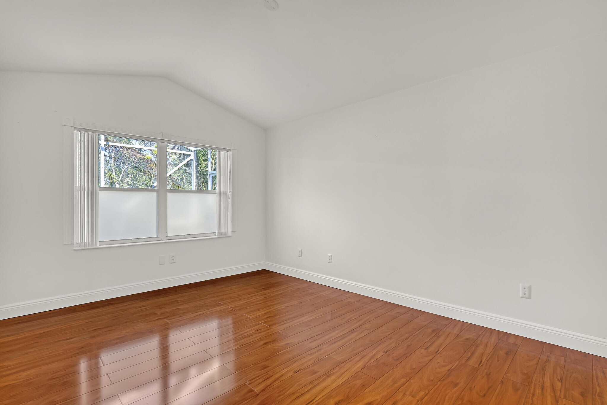 Building Photo - 6817 Barnwell Dr