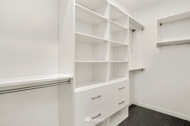 Building Photo - Beacon Hill Living: Contemporary Townhome ...