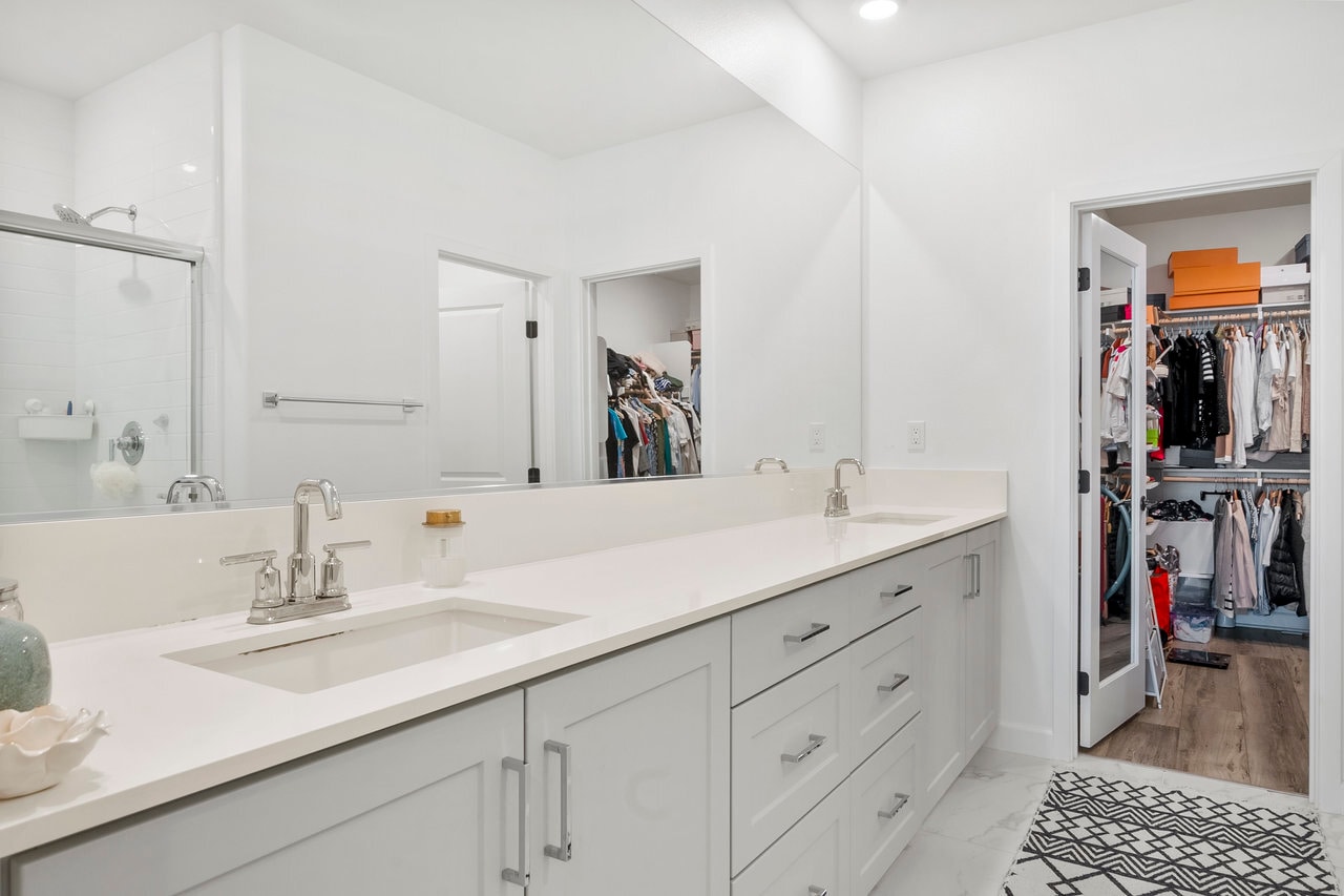 Building Photo - 7962 Belluno Way