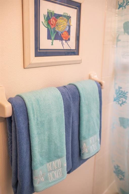 Building Photo - 2577 Oneida Loop