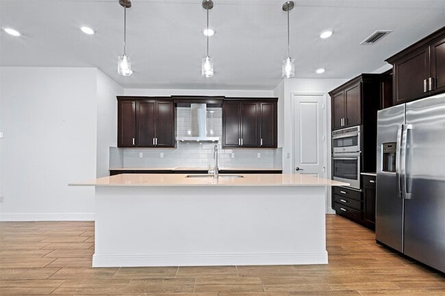Building Photo - 4281 Marina Way