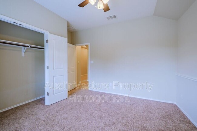 Building Photo - 17624 Bridgefarmer Blvd