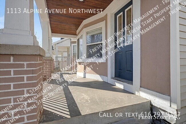 Building Photo - 1113 Alpine Ave NW
