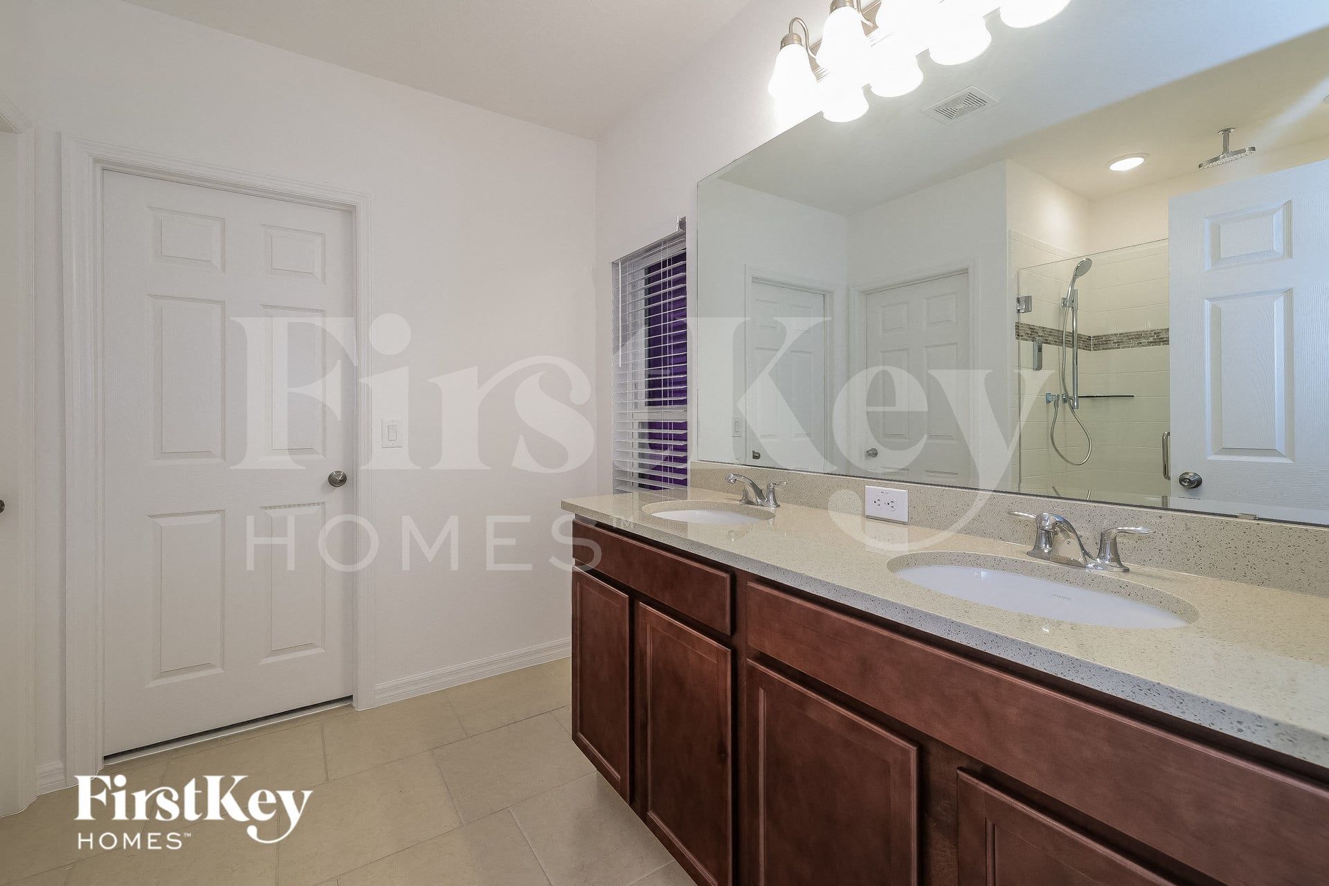 Building Photo - 845 Avenal Ln
