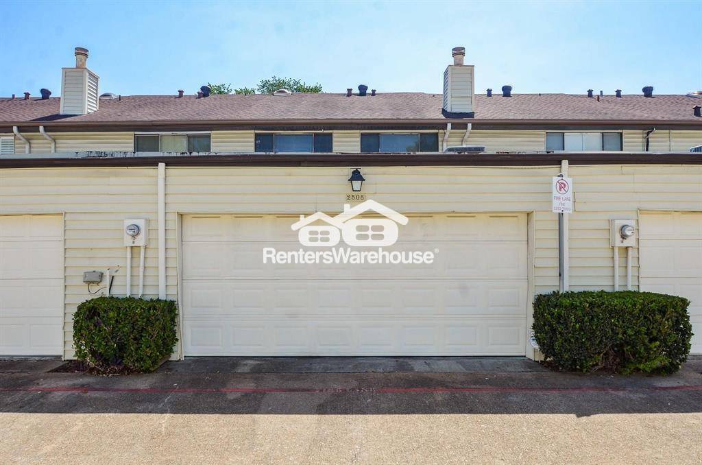 Building Photo - 2508 Bering Dr