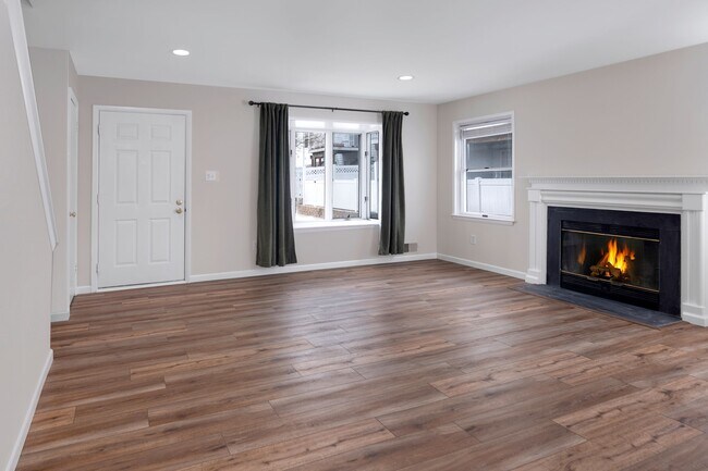 Building Photo - 191 Jonathon Dayton Ct