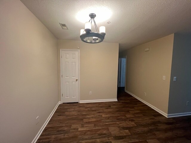 Building Photo - 903 Hanahan Ct