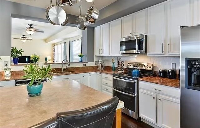 Building Photo - 6542 Shimmering Creek Dr