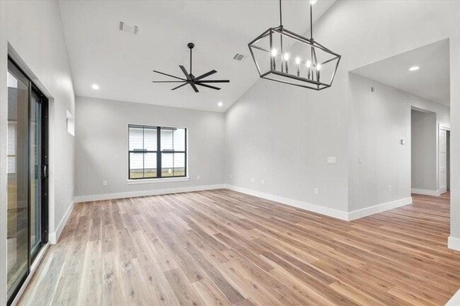 Building Photo - 203 Ave J
