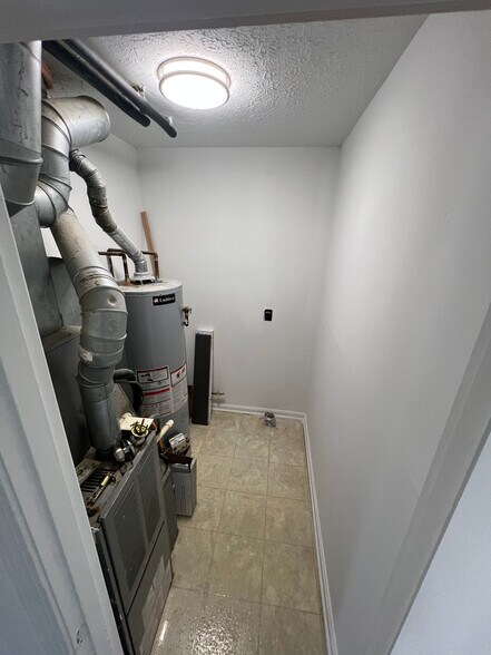 Building Photo - 3218 Orchard Manor Cir