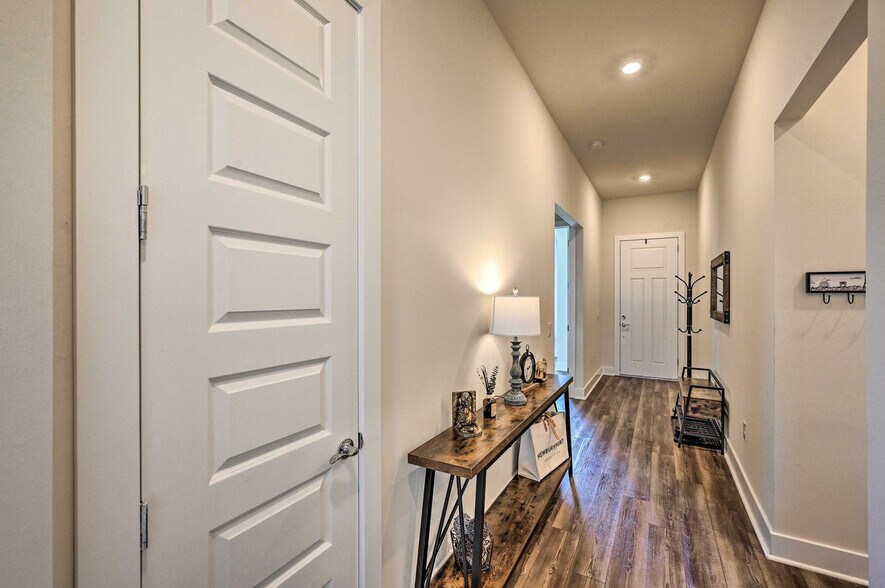 Building Photo - 4293 Reverence Pl