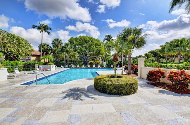 Building Photo - 4204 Roxbury Ct